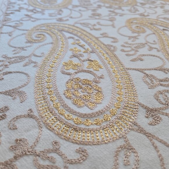NWOT Ivory Scarf with Gold Embroidery Indian Bollywood Paisley Chain Link - Picture 7 of 14